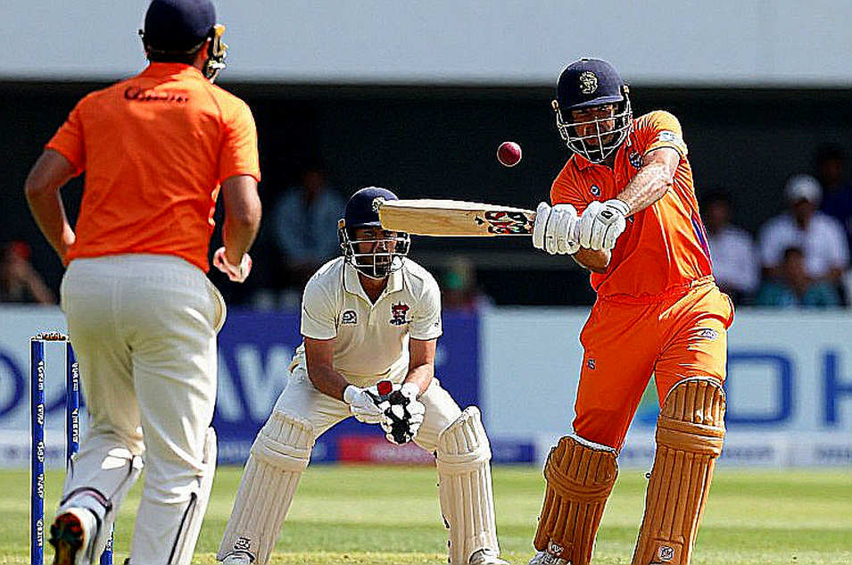 Bagh-e-Jinnah's Final Morning: Khalid Usman's 16.5 Overs Decide State Bank's 51-Run Fall Bagh-e-Jinnah's Final Morning: Khalid Usman's 16.5 Overs Decide State Bank's 51-Run Fall